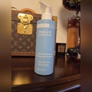 Paula's Choice Foaming Cleanser in Blue